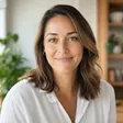 Portrait of Emma Hartley, health and lifestyle writer